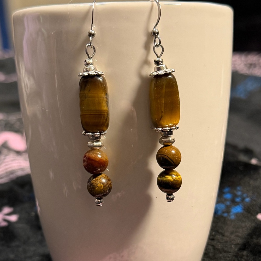 Handcrafted tigers eye earrings - Picture 2 of 8